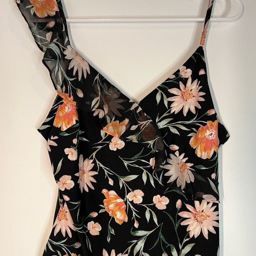 Floral Ruffle Detail Top by The General Good, Size Large